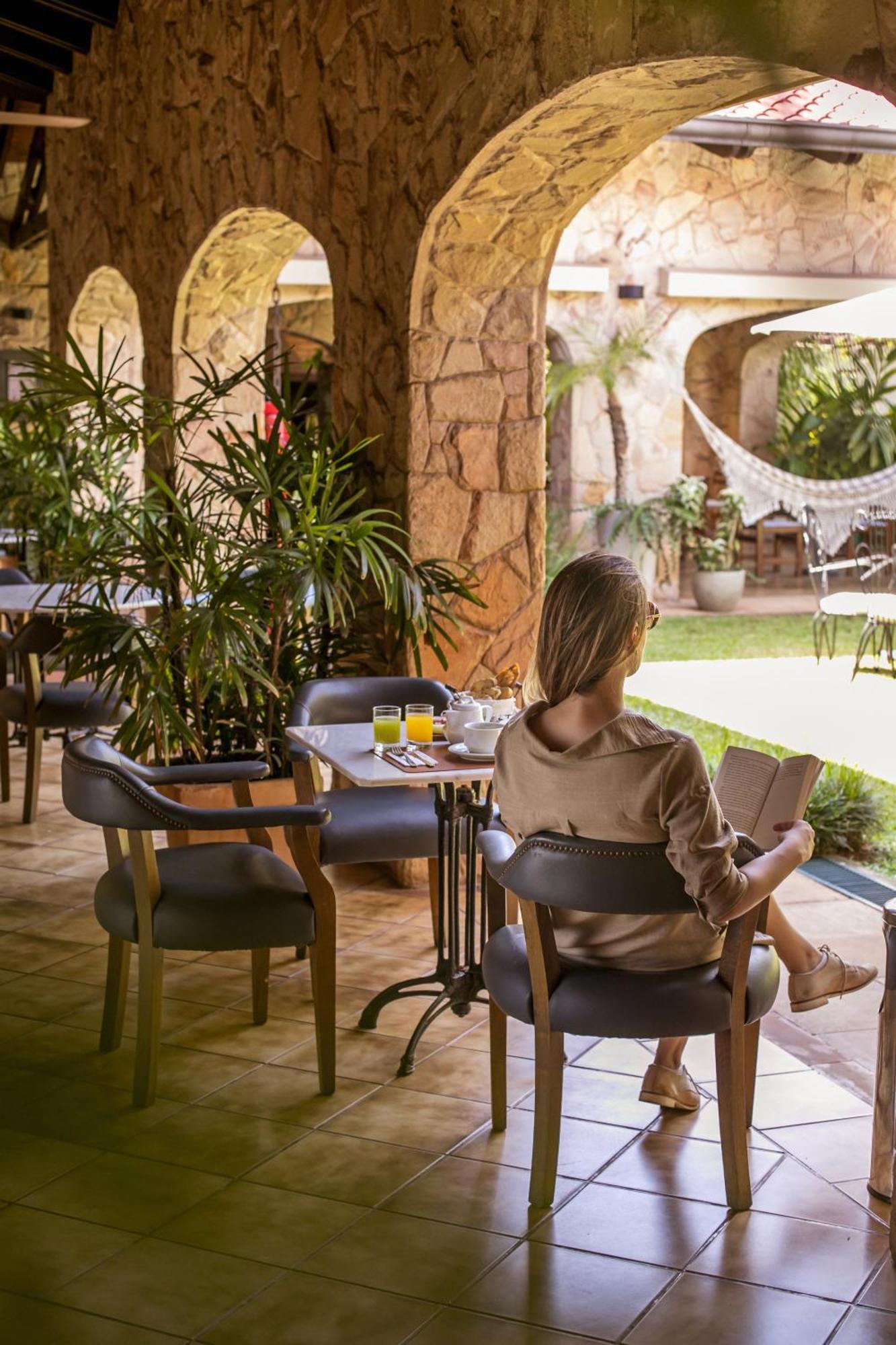 Las Lomas Casa Hotel Asuncion Exteriör bild